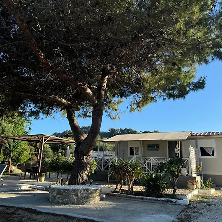 Holiday home Konstadina House *
